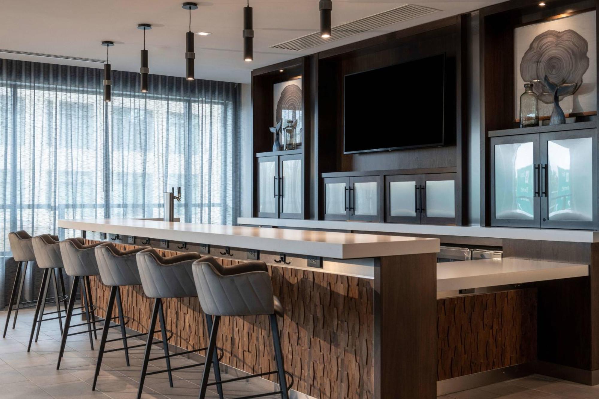 Fairfield By Marriott Inn & Suites Boston Медфорд Екстериор снимка